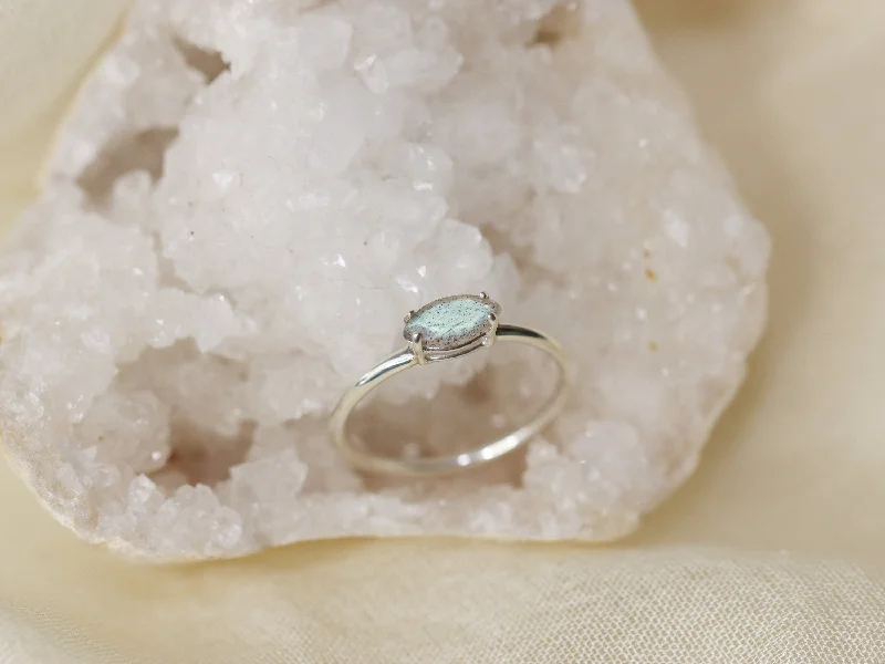 Jewelry Flash Sale – Stylish Designs At Unbeatable Rates Marquise Cut Labradorite Ring Jewelry Flash Sale – Stylish Designs At Unbeatable Rates Marquise Cut Labradorite Ring
