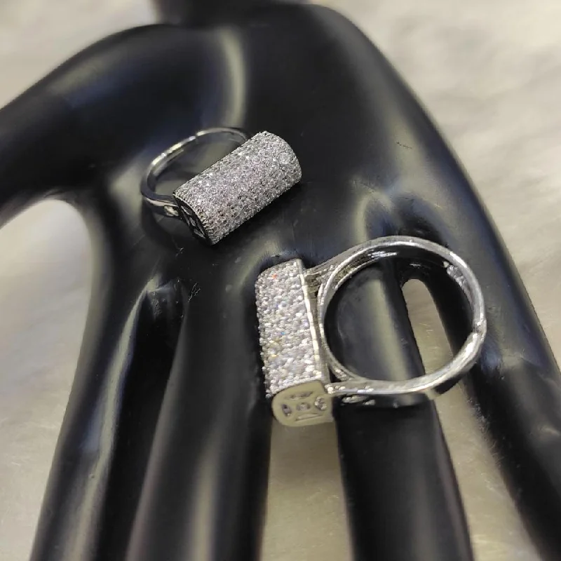 Exclusive Jewelry Bundles At Discounted Rates Aamrapali Silver Plated Austrian Stone Ring Exclusive Jewelry Bundles At Discounted Rates Aamrapali Silver Plated Austrian Stone Ring