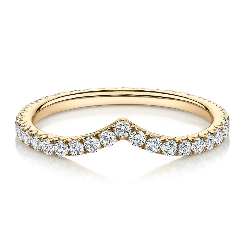 Trending Jewelry Now At Unbeatable Prices All-rounder eternity band with 0.57 carats* of diamond simulants in 10 carat yellow gold Trending Jewelry Now At Unbeatable Prices All-rounder eternity band with 0.57 carats* of diamond simulants in 10 carat yellow gold