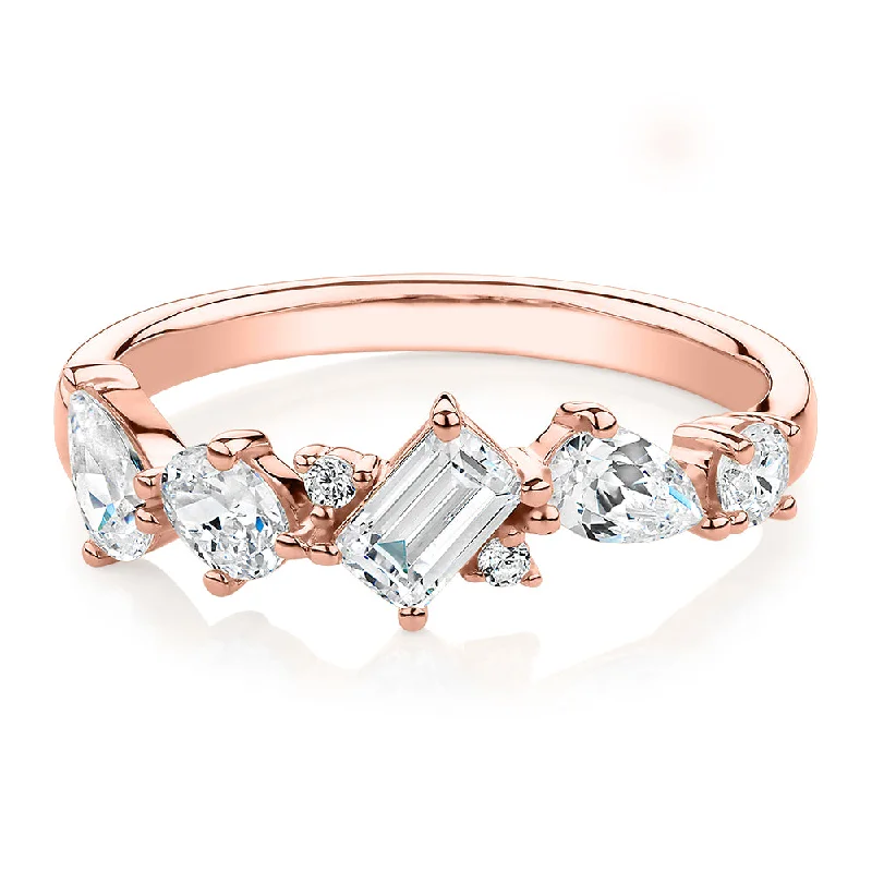 Eco-Friendly Sustainable Jewelry For Conscious Buyers Dress ring with 1.09 carats* of diamond simulants in 10 carat rose gold Eco-Friendly Sustainable Jewelry For Conscious Buyers Dress ring with 1.09 carats* of diamond simulants in 10 carat rose gold