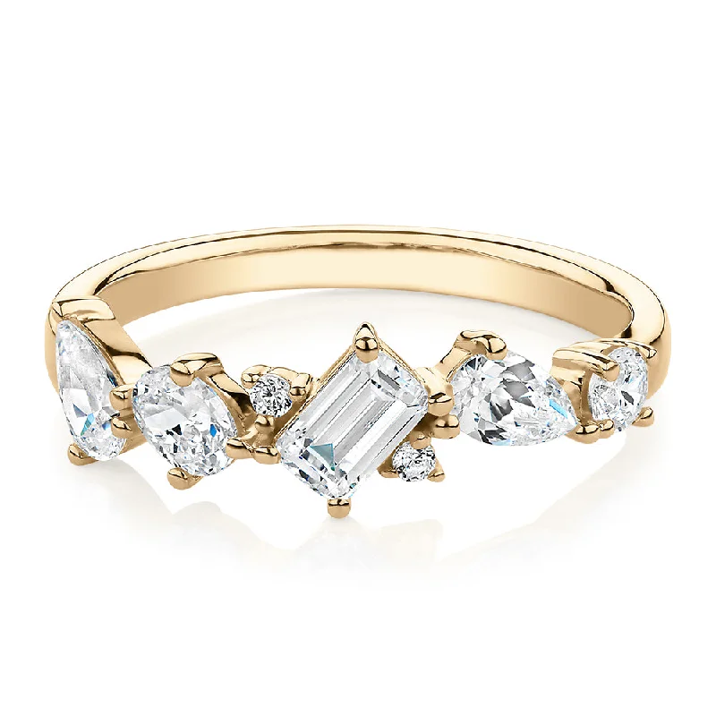 Handmade Pearl Jewelry For Timeless Elegance Dress ring with 1.09 carats* of diamond simulants in 10 carat yellow gold Handmade Pearl Jewelry For Timeless Elegance Dress ring with 1.09 carats* of diamond simulants in 10 carat yellow gold