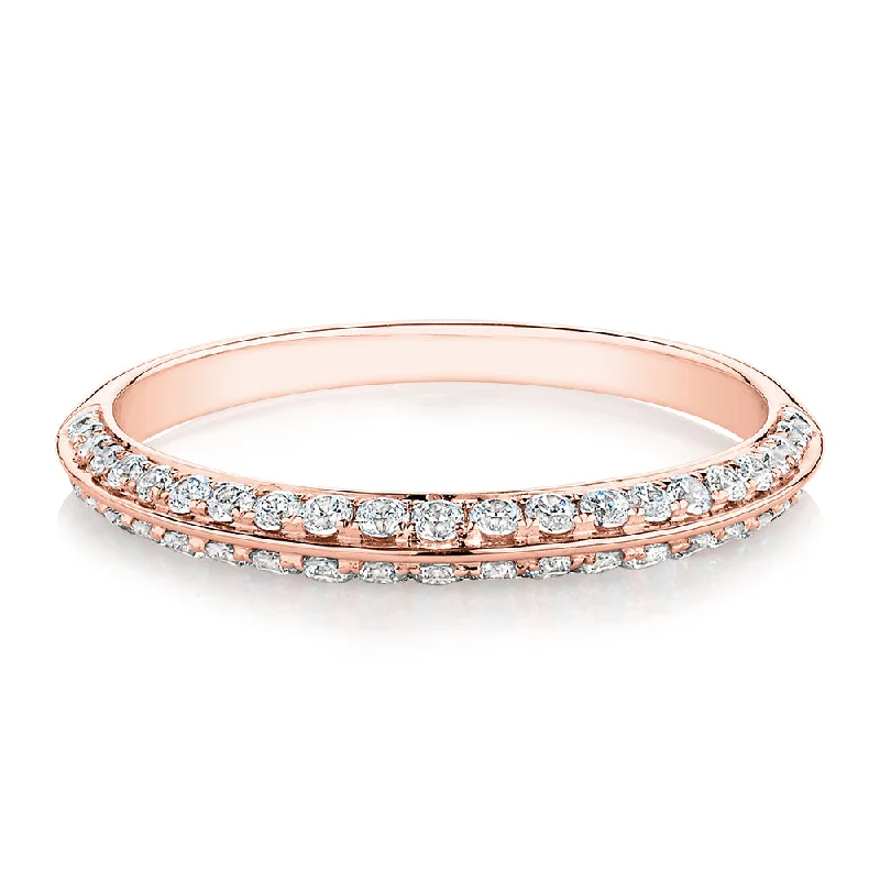 High-End Sparkle, Low-End Prices – Shop Now Wedding or eternity band with 0.35 carats* of diamond simulants in 14 carat rose gold High-End Sparkle, Low-End Prices – Shop Now Wedding or eternity band with 0.35 carats* of diamond simulants in 14 carat rose gold