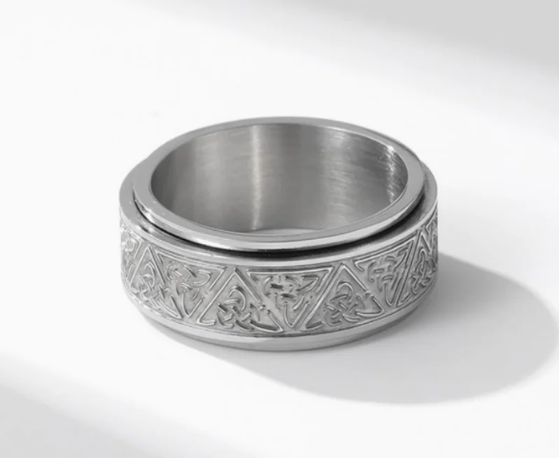 Customized Silver Jewelry For Unique Style Celtic Trinity Knot Fidget Spinner Ring in Stainless Steel Customized Silver Jewelry For Unique Style Celtic Trinity Knot Fidget Spinner Ring in Stainless Steel