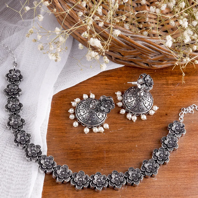 Unlock Unbeatable Jewelry Deals Before They’Re Gone Teejh Shachi Floral Metallic Necklace Set Unlock Unbeatable Jewelry Deals Before They’Re Gone Teejh Shachi Floral Metallic Necklace Set
