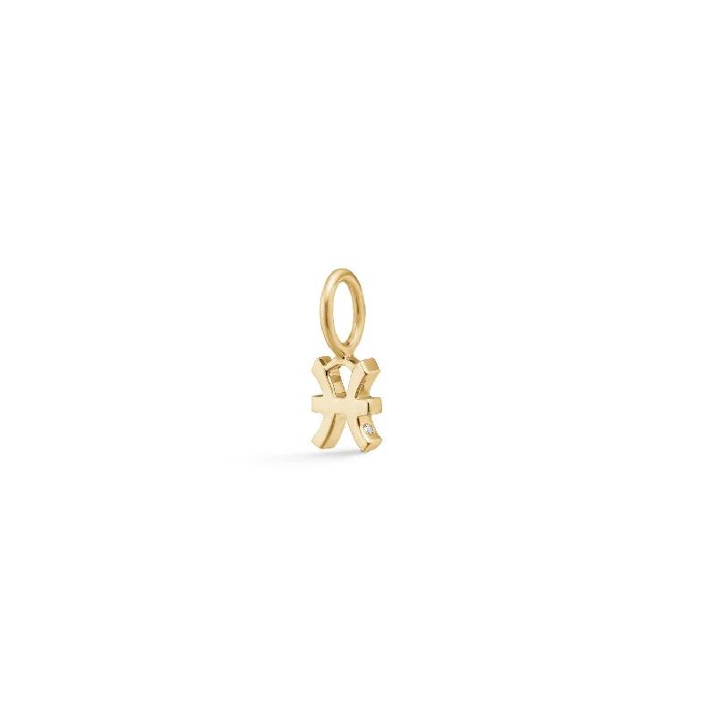 Timeless Elegance Now At Special Discounts My Zodiac Pisces 18K Gold Pendant w. Diamonds