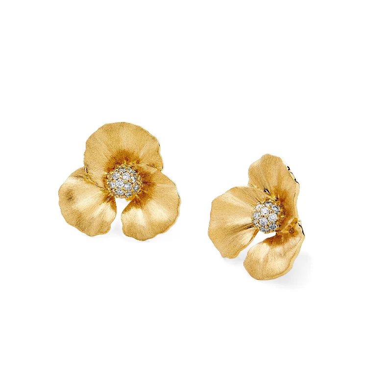 Affordable Gold-Plated Jewelry For Modern Fashion Dogwood Flower Stud Earrings