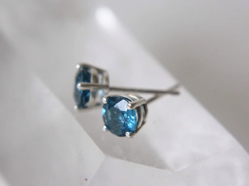 Handcrafted Jewelry Sale – Unique Designs At Low Prices London Blue Topaz Stud Earrings