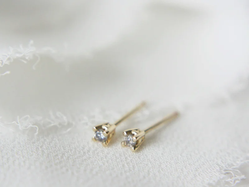 Premium Jewelry Now Available At Special Discounts Salt and Pepper Diamond Stud Earrings