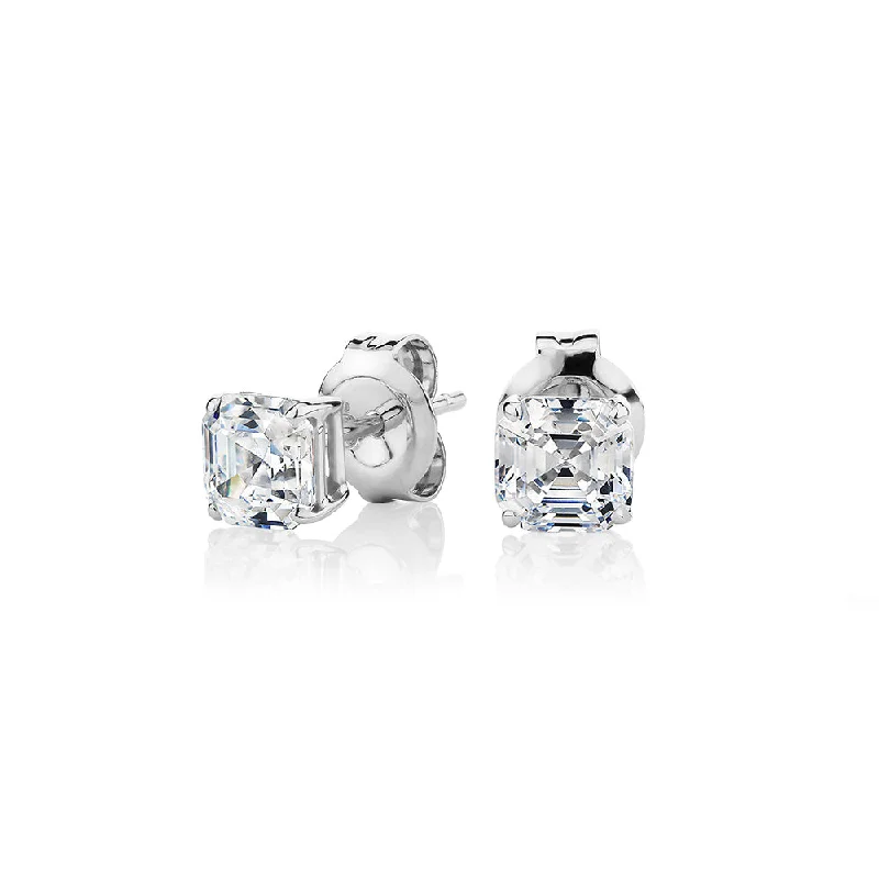 Huge Savings On Timeless Jewelry Collections Asscher stud earrings with 1 carats* of diamond simulants in 10 carat white gold Huge Savings On Timeless Jewelry Collections Asscher stud earrings with 1 carats* of diamond simulants in 10 carat white gold