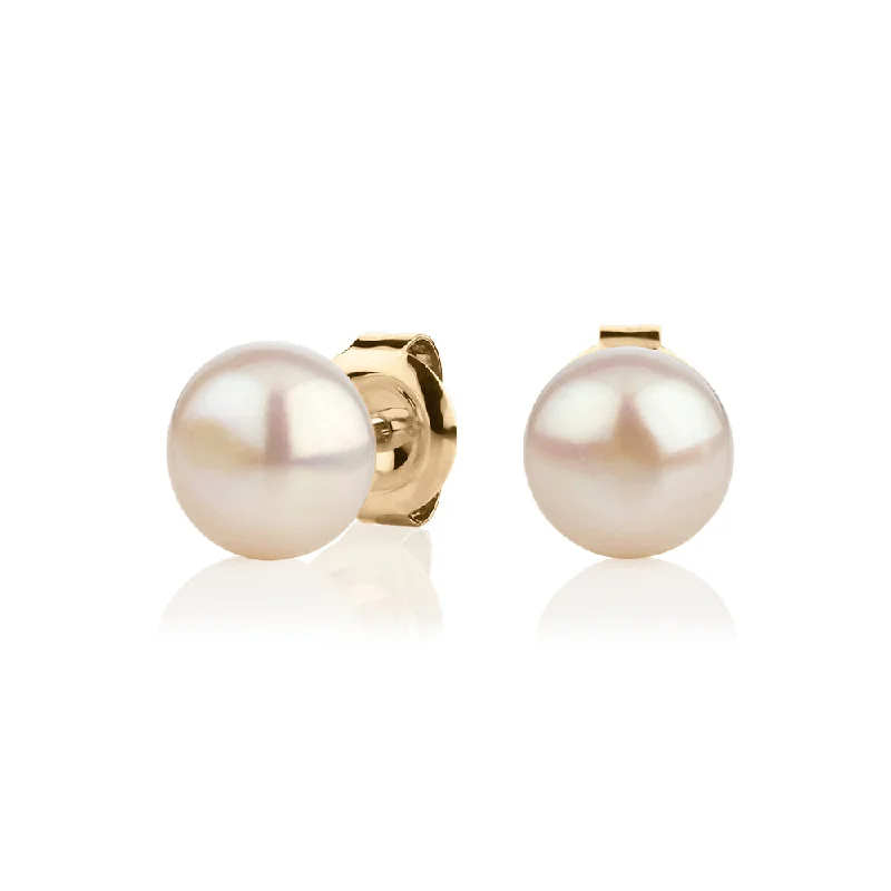 Affordable Glamour – Premium Jewelry At Special Prices Cultured freshwater pearl 8.5mm stud earrings in 10 carat yellow gold Affordable Glamour – Premium Jewelry At Special Prices Cultured freshwater pearl 8.5mm stud earrings in 10 carat yellow gold