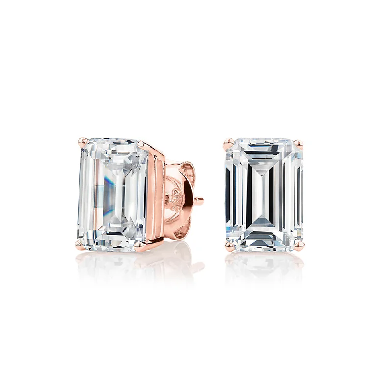 Stunning Statement Jewelry, Unbeatable Discounts Emerald Cut stud earrings with 3 carats* of diamond simulants in 10 carat rose gold Stunning Statement Jewelry, Unbeatable Discounts Emerald Cut stud earrings with 3 carats* of diamond simulants in 10 carat rose gold