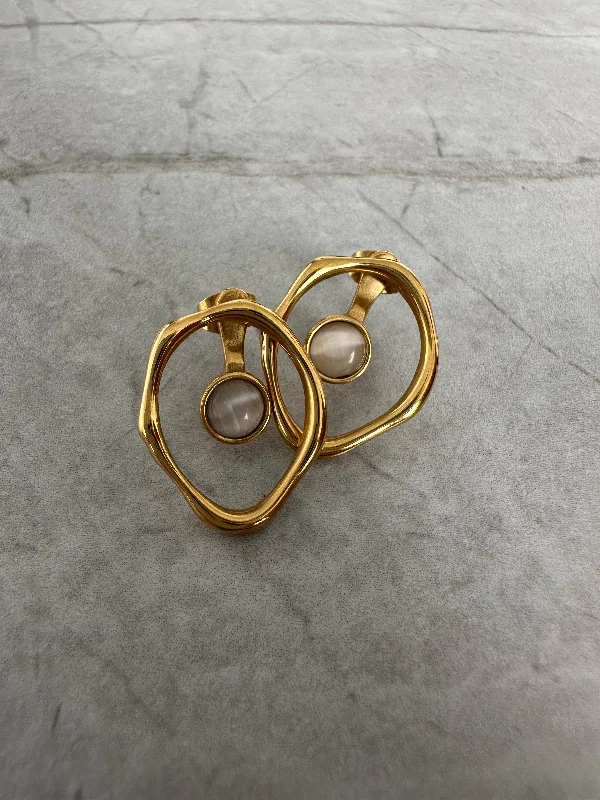 Affordable Glamour – Premium Jewelry At Special Prices Hollow Stud Earrings