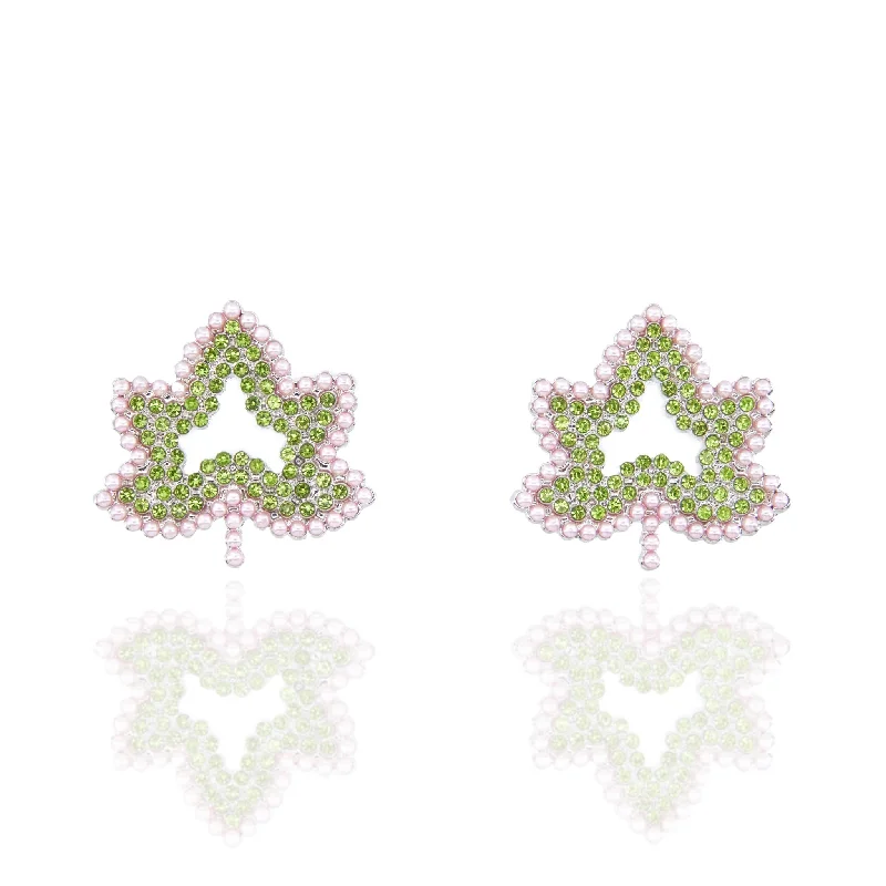 Fashion-Forward Geometric Jewelry For Contemporary Style Ivey Dream Studs - Pearl/Pink Fashion-Forward Geometric Jewelry For Contemporary Style Ivey Dream Studs - Pearl/Pink
