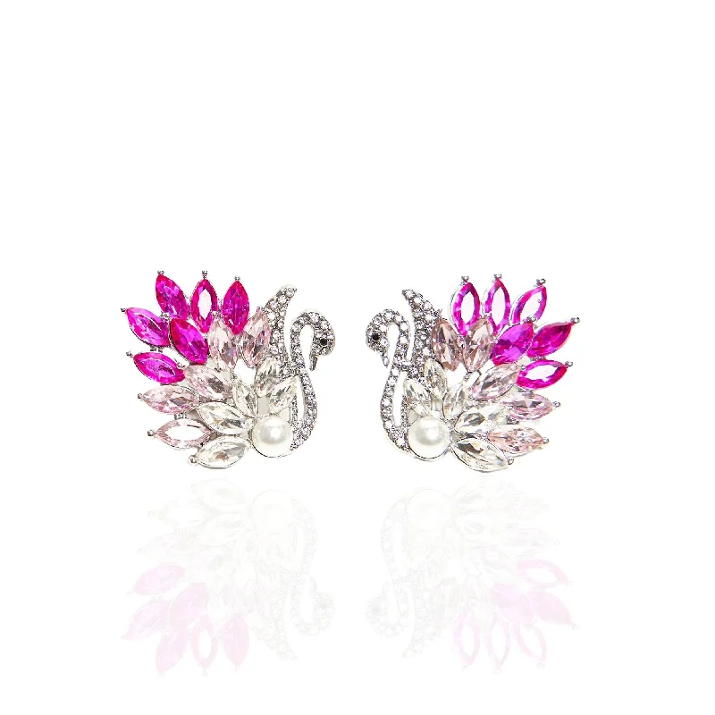 Premium Jewelry, Premium Discounts – Act Fast Lola Earrings - Pearl Swan