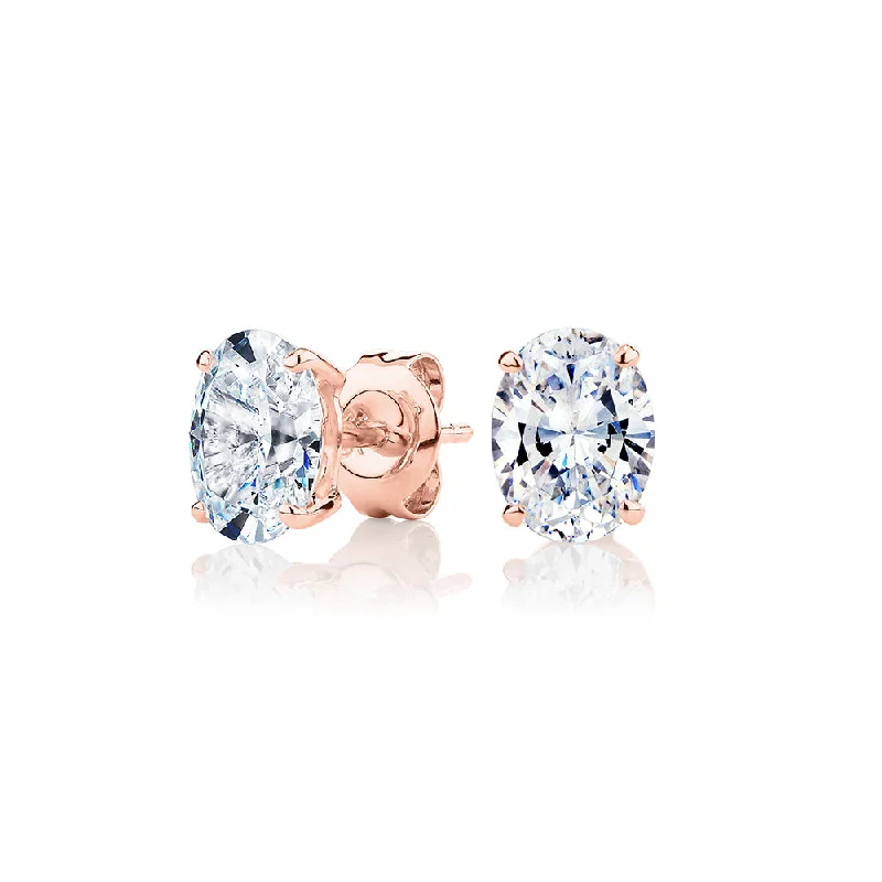 Seasonal Jewelry Sale – Upgrade Your Collection Oval stud earrings with 2 carats* of diamond simulants in 10 carat rose gold Seasonal Jewelry Sale – Upgrade Your Collection Oval stud earrings with 2 carats* of diamond simulants in 10 carat rose gold