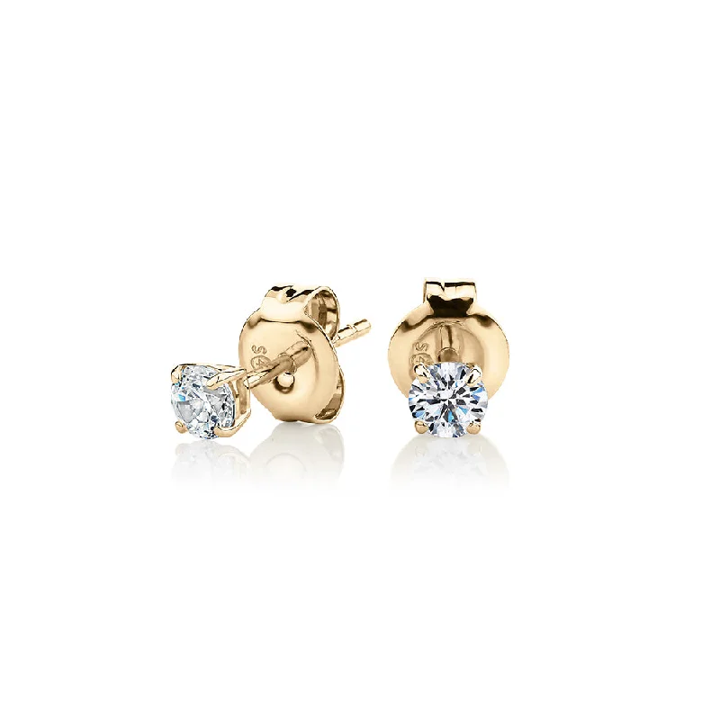 Exclusive Savings On Timeless Jewelry Pieces Round Brilliant stud earrings with 0.25 carats* of diamond simulants in 10 carat yellow gold Exclusive Savings On Timeless Jewelry Pieces Round Brilliant stud earrings with 0.25 carats* of diamond simulants in 10 carat yellow gold