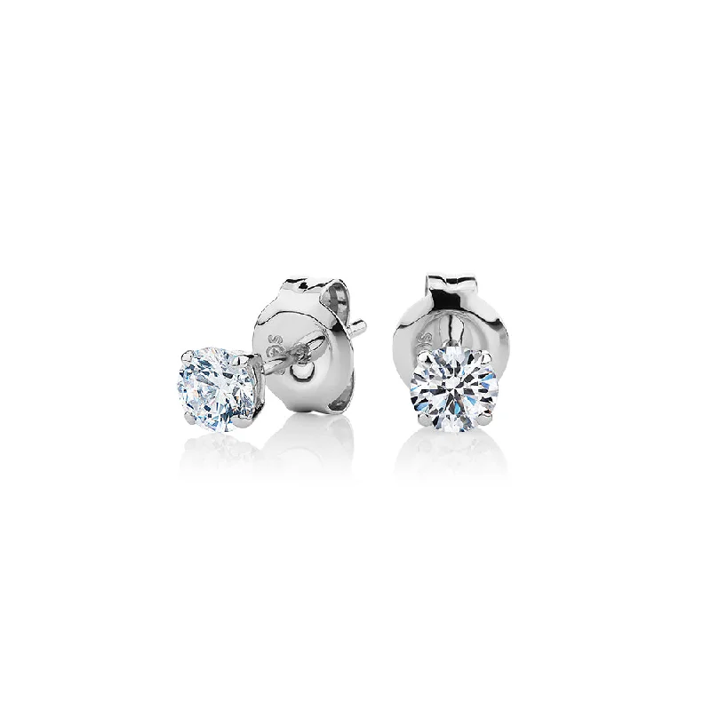 Sparkle For Less – Shop Our Limited-Time Jewelry Deals Round Brilliant stud earrings with 0.5 carats* of diamond simulants in 10 carat white gold Sparkle For Less – Shop Our Limited-Time Jewelry Deals Round Brilliant stud earrings with 0.5 carats* of diamond simulants in 10 carat white gold