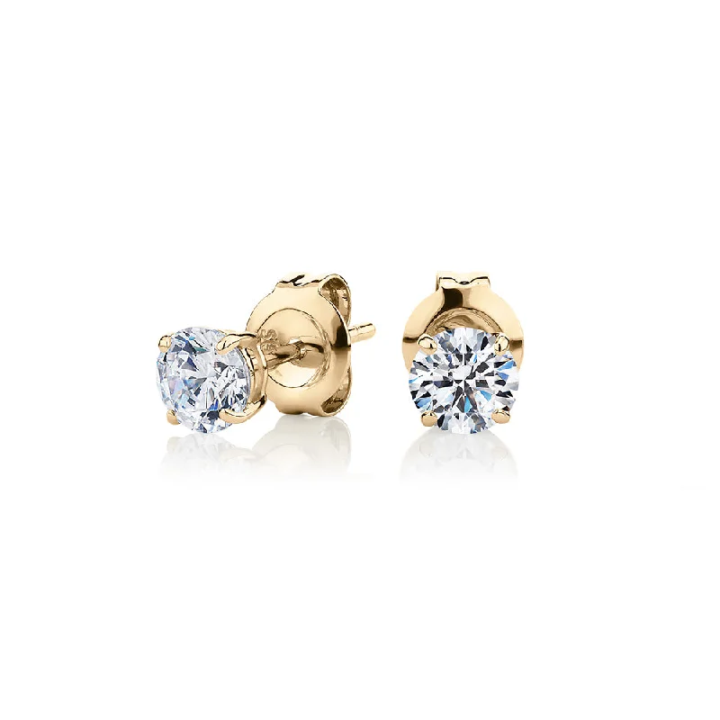 Final Call For Exquisite Jewelry At Reduced Rates Round Brilliant stud earrings with 0.75 carats* of diamond simulants in 10 carat yellow gold Final Call For Exquisite Jewelry At Reduced Rates Round Brilliant stud earrings with 0.75 carats* of diamond simulants in 10 carat yellow gold