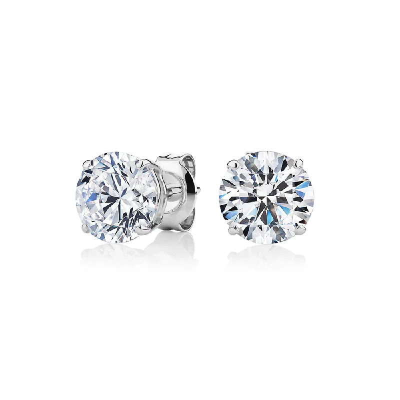 Jewelry Deals That Outshine The Rest Round Brilliant stud earrings with 3 carats* of diamond simulants in 10 carat white gold Jewelry Deals That Outshine The Rest Round Brilliant stud earrings with 3 carats* of diamond simulants in 10 carat white gold