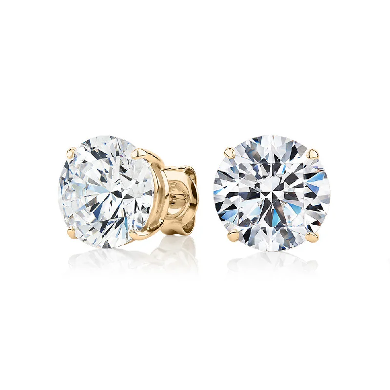 Bestselling Jewelry Now On Sale – Elevate Your Look Round Brilliant stud earrings with 8 carats* of diamond simulants in 10 carat yellow gold Bestselling Jewelry Now On Sale – Elevate Your Look Round Brilliant stud earrings with 8 carats* of diamond simulants in 10 carat yellow gold