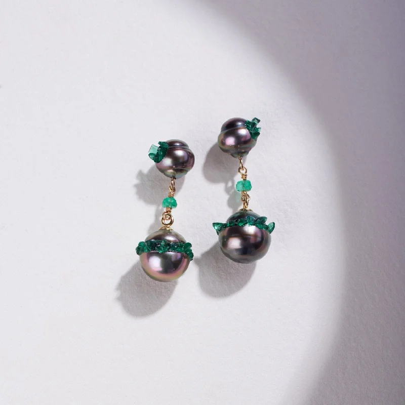 Handmade Pearl Jewelry For Timeless Elegance Tahitian Round and Baroque Pearl Point and Spiral Dangle Earrings with Emeralds Handmade Pearl Jewelry For Timeless Elegance Tahitian Round and Baroque Pearl Point and Spiral Dangle Earrings with Emeralds