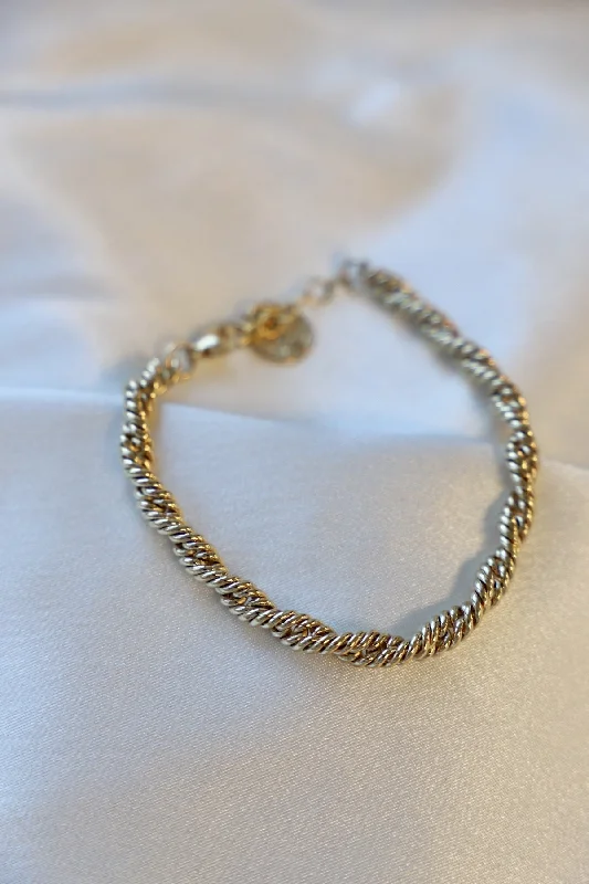 Shop Stylish Jewelry Now And Save Big HAZEL ROPE CHAIN BRACELET