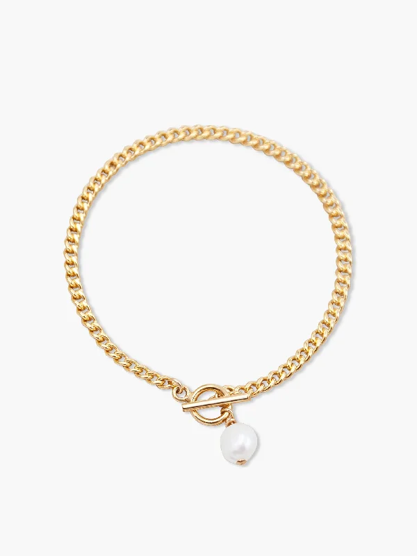 High-End Jewelry, Now More Affordable Than Ever Pearl Toggle Bracelet