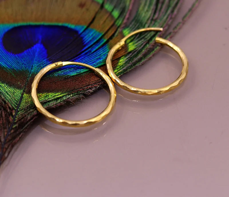Premium Diamond Jewelry For Unforgettable Moments 18 Kt yellow gold handmade fabulous hoops earring bali jewelry, excellent diamond cut design gifting jewelry form india Premium Diamond Jewelry For Unforgettable Moments 18 Kt yellow gold handmade fabulous hoops earring bali jewelry, excellent diamond cut design gifting jewelry form india