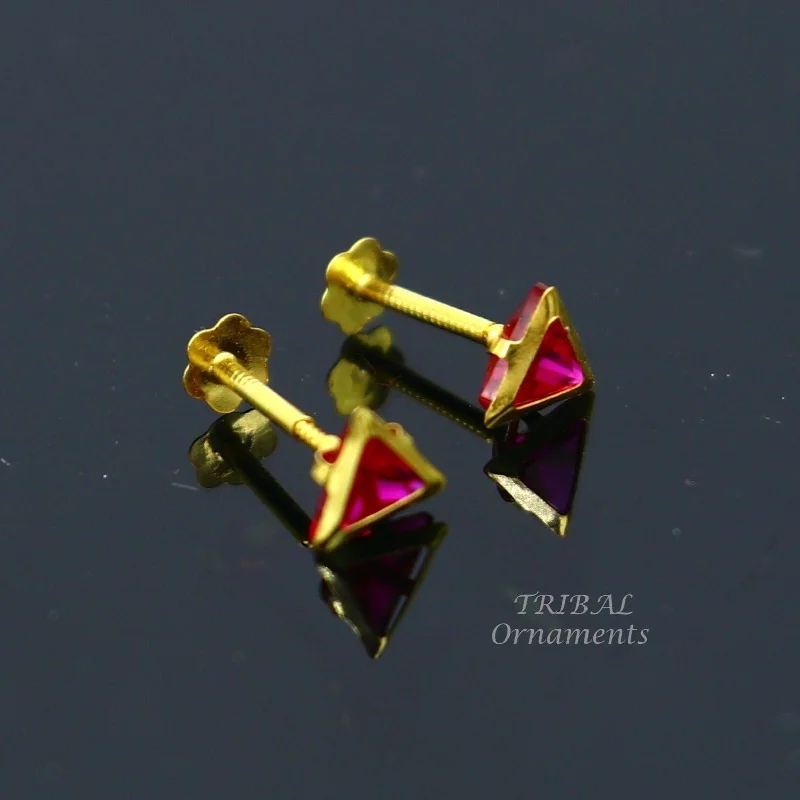 4mm 18kt yellow gold handmade single red stone Triangle shape stud earring cartilage earring customized unisex screw back jewelry er152