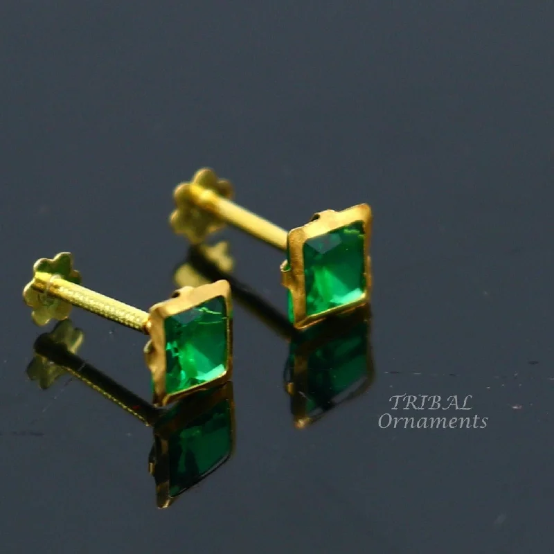 4mm single green stone gorgeous 18kt yellow gold handmade square shape screw back stud earring or nose in unisex jewelry er155