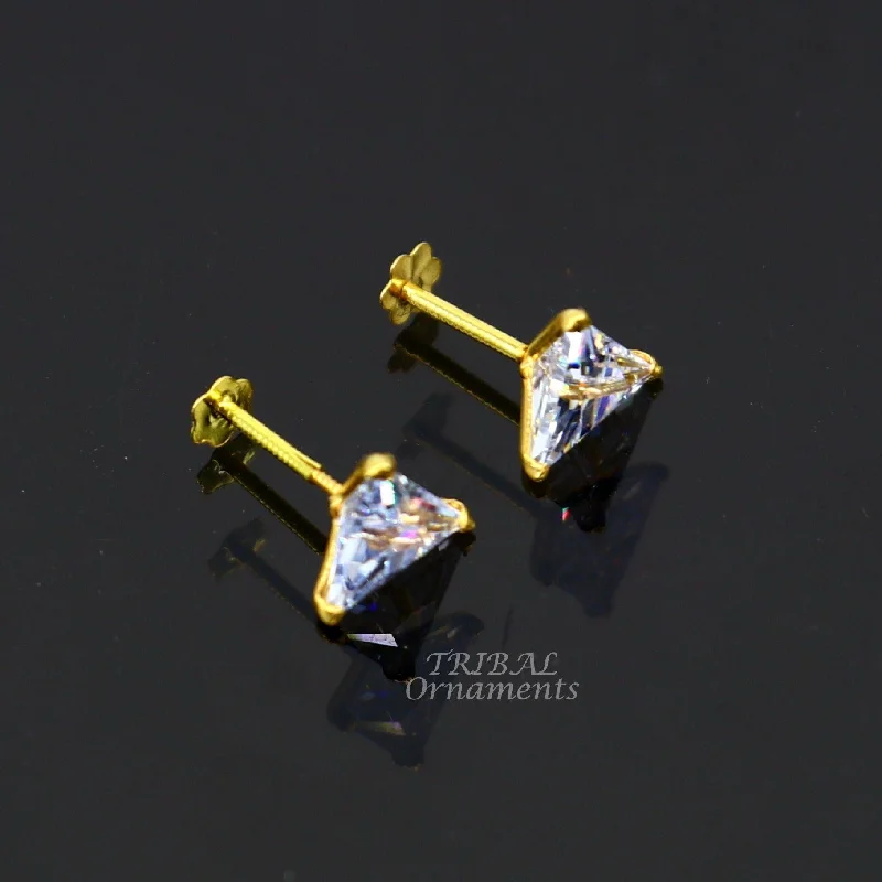 6mm 18kt yellow gold handmade single stone Triangle shape stud earring cartilage earring customized unisex screw back stud jewelry er147