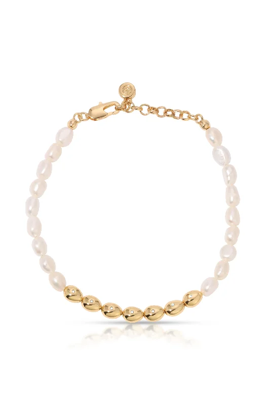 Stunning Statement Jewelry, Unbeatable Discounts Freshwater Pearl Polished Pebble Bracelet Stunning Statement Jewelry, Unbeatable Discounts Freshwater Pearl Polished Pebble Bracelet