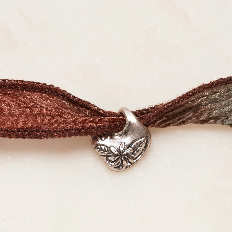 Exclusive Jewelry Sale – Grab Timeless Pieces Now Le Tiaré Charm