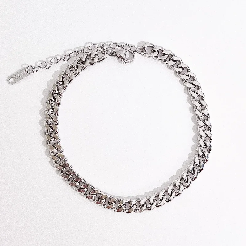 High-End Sparkle, Low-End Prices – Shop Now Sasha Anklet in Silver