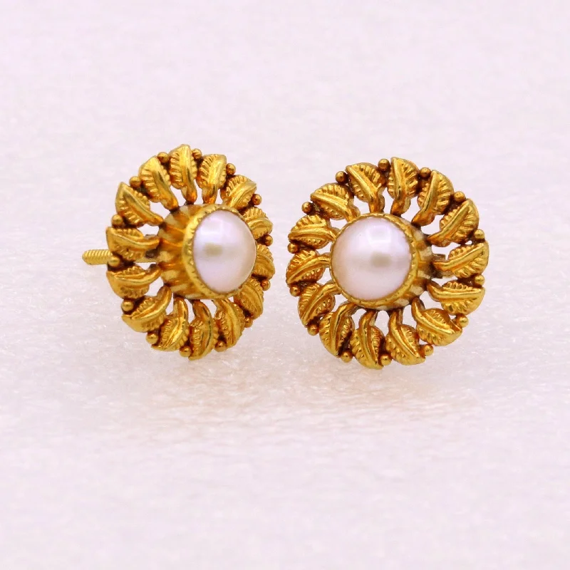 Unmissable Jewelry Discounts – Elevate Your Look For Less Vintage antique design certified 22kt yellow gold flower shape leaf design handmade stud earring gorgeous tribal jewelry india Unmissable Jewelry Discounts – Elevate Your Look For Less Vintage antique design certified 22kt yellow gold flower shape leaf design handmade stud earring gorgeous tribal jewelry india