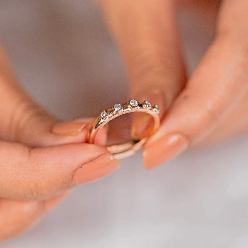 Chic And Stylish Jewelry At Discounted Prices White diamond stylish rose gold silver ring Chic And Stylish Jewelry At Discounted Prices White diamond stylish rose gold silver ring