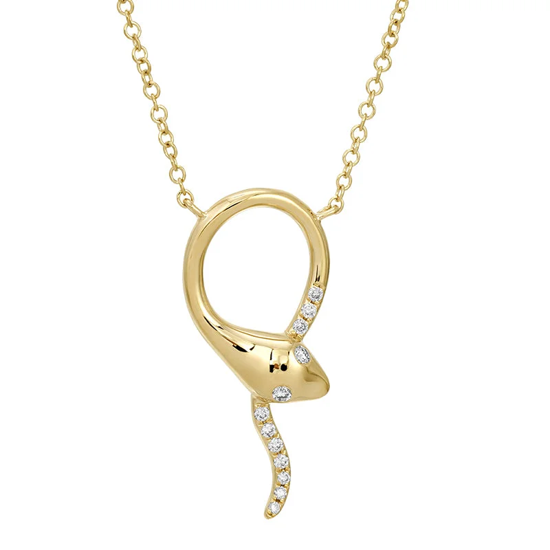 Fine Jewelry, Limited-Time Offers Available BECCA SNAKE OVAL NECKLACE