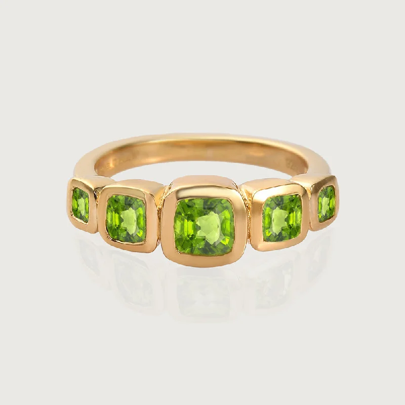 Candy Peridot Stone Ring + Longevity Gold Necklace