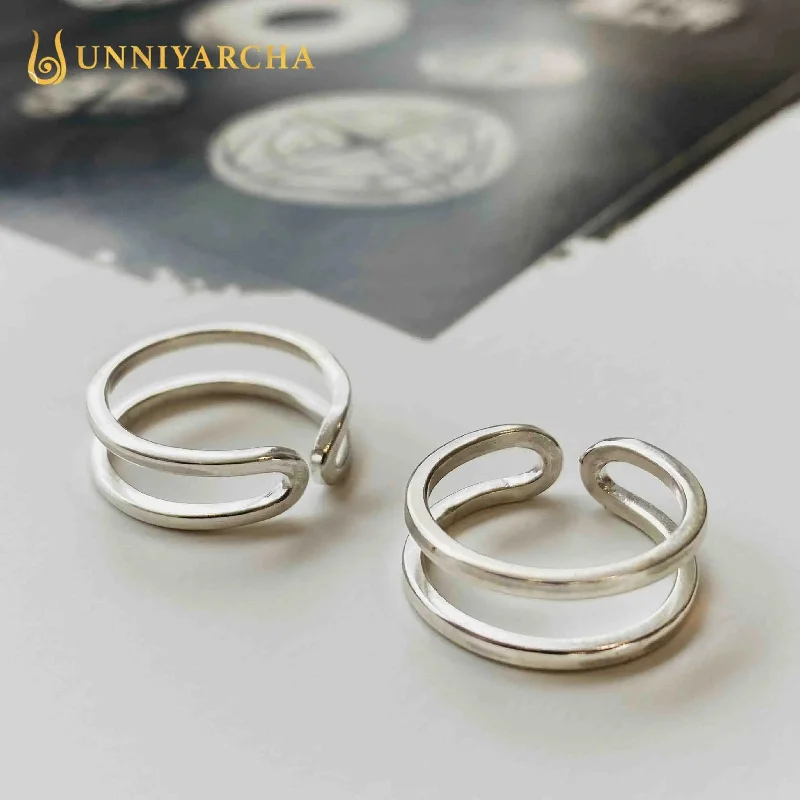 Don't Miss Out – Shop Elegant Jewelry For Less Double Wired Sterling Silver Toe Ring (Pair) Don't Miss Out – Shop Elegant Jewelry For Less Double Wired Sterling Silver Toe Ring (Pair)
