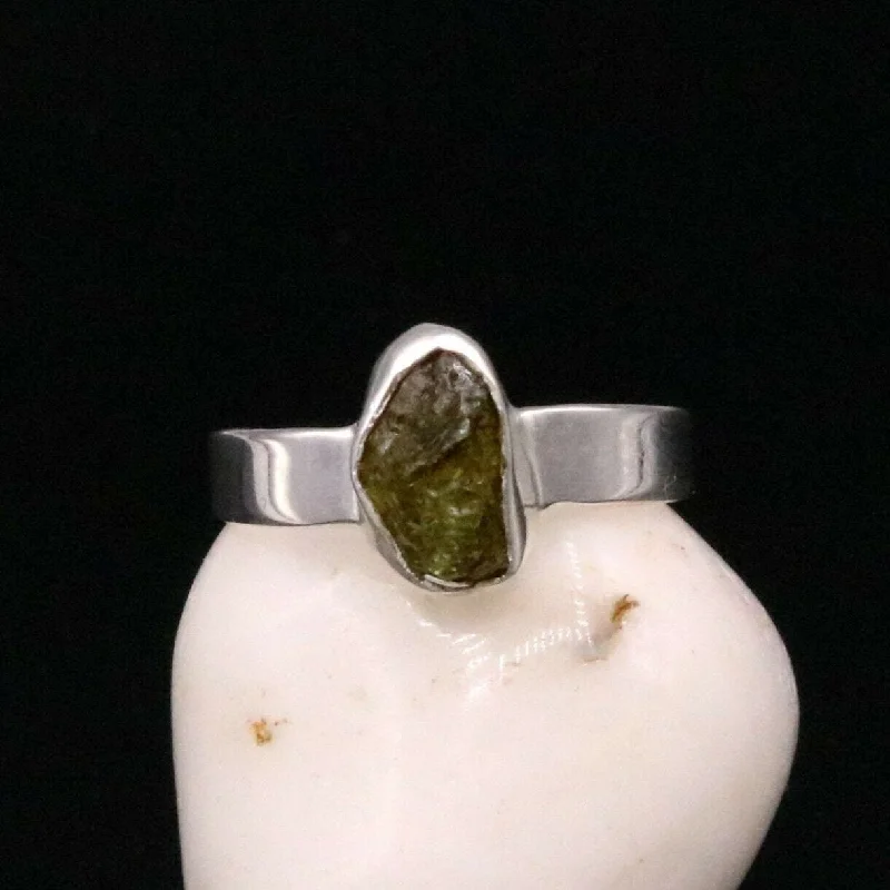 Elegant Jewelry At Unbeatable Offers – Shop Before It's Gone Excellent rough quartz 925 sterling silver stylish ring band gifting sr130 Elegant Jewelry At Unbeatable Offers – Shop Before It's Gone Excellent rough quartz 925 sterling silver stylish ring band gifting sr130