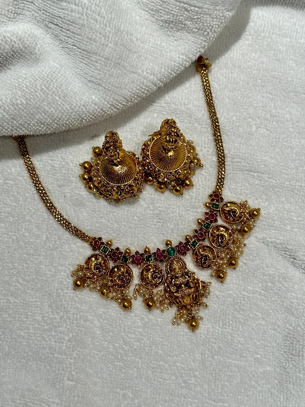 Timeless Elegance Now At Special Discounts Hansika Antique Choker