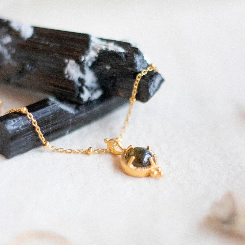 Stunning Jewelry At A Fraction Of The Price Manifest Your Dreams • Necklace