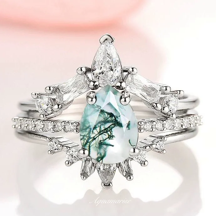 The Perfect Jewelry Piece At The Perfect Price Natural Green Moss Agate 3pcs Ring Set- Sterling Silver The Perfect Jewelry Piece At The Perfect Price Natural Green Moss Agate 3pcs Ring Set- Sterling Silver