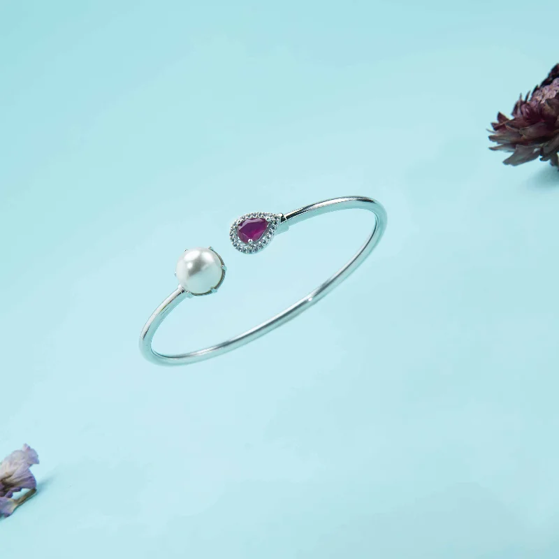 Personalized Jewelry At Special Discount Rates Nipura Pearly Grace Drop Split Bracelet