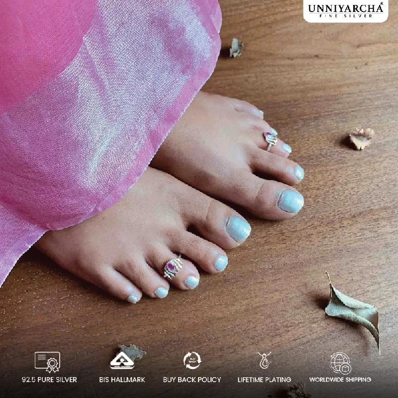 Bohemian-Inspired Jewelry For Free-Spirited Fashion Silver Lotus Toe ring with Pink stone Bohemian-Inspired Jewelry For Free-Spirited Fashion Silver Lotus Toe ring with Pink stone