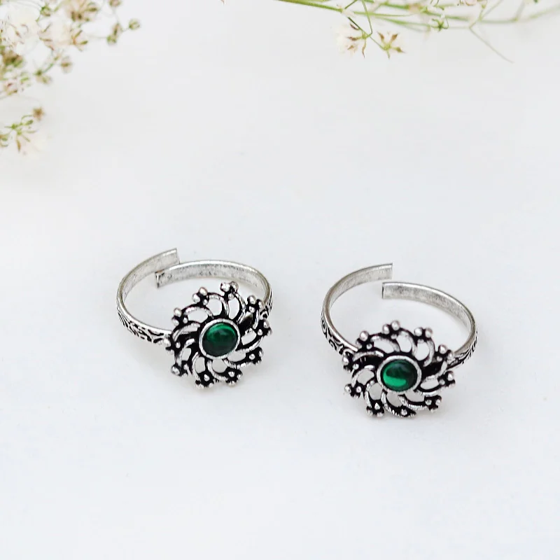 Jewelry Clearance – Final Chance To Save Big Teejh Dhrishya Green Stone Silver Oxidised Toe Rings Jewelry Clearance – Final Chance To Save Big Teejh Dhrishya Green Stone Silver Oxidised Toe Rings