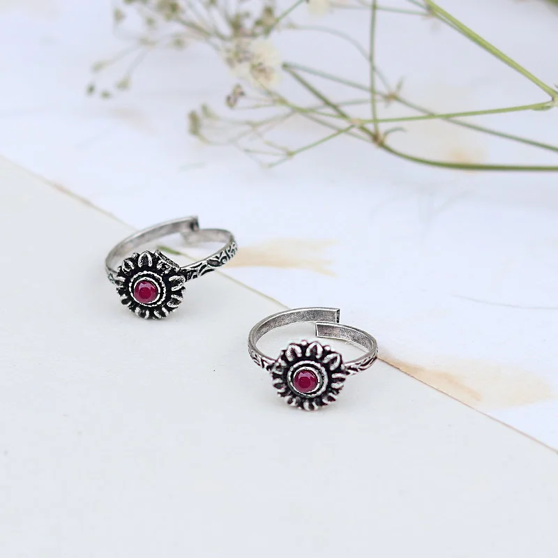 Shop Dazzling Rings, Earrings, And More At Special Discounts Teejh Kaina Red Stone Silver Oxidised Toe Rings Shop Dazzling Rings, Earrings, And More At Special Discounts Teejh Kaina Red Stone Silver Oxidised Toe Rings