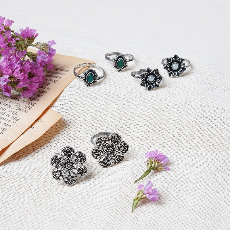 Unmissable Discounts On Timeless Jewelry Pieces Teejh Kumud Set of 3 Silver Toe Rings Unmissable Discounts On Timeless Jewelry Pieces Teejh Kumud Set of 3 Silver Toe Rings