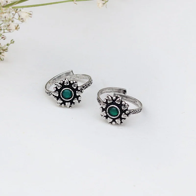 Best-Selling Jewelry Styles Now At Exclusive Discounts Teejh Miraya Green Stone Silver Oxidised Toe Rings Best-Selling Jewelry Styles Now At Exclusive Discounts Teejh Miraya Green Stone Silver Oxidised Toe Rings