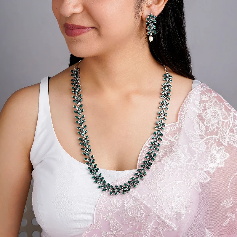 Elegant Necklaces And Bracelets At Limited-Time Offers Teejh Silver and Green Oxidised Set Elegant Necklaces And Bracelets At Limited-Time Offers Teejh Silver and Green Oxidised Set